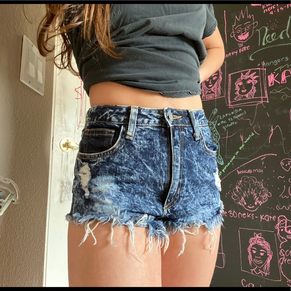 Distressed Jean Shorts - Picture 4 of 4